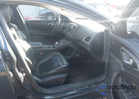 2017 Chrysler 200 Limited Platinum z USA, uszkodzony, nr VIN 1C3CCCAB4HN511395